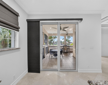 195 Tresana Boulevard - Photo Thumbnail 32