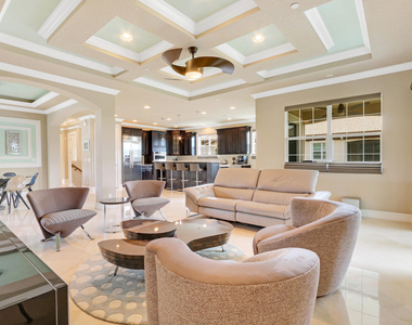 195 Tresana Boulevard - Photo Thumbnail 7