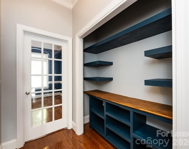 1937 Lela Avenue - Photo Thumbnail 11