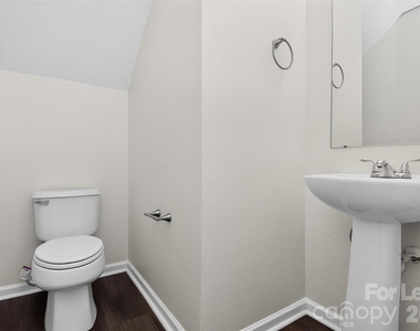 3928 Glory Street - Photo Thumbnail 5