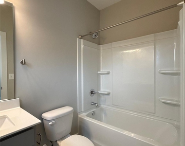9218 Oban Passage Drive - Photo Thumbnail 11
