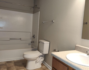 2038 Dunsmore Lane - Photo Thumbnail 16