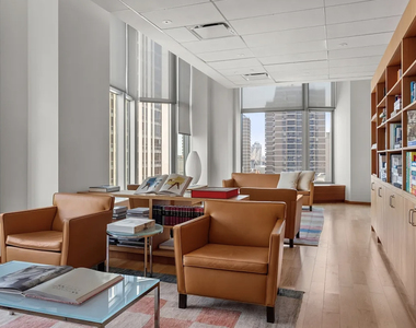 Spruce Street - Photo Thumbnail 10