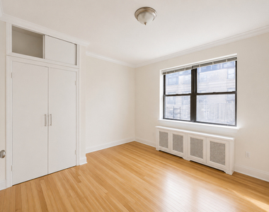 191 East 76th Street - Photo Thumbnail 4