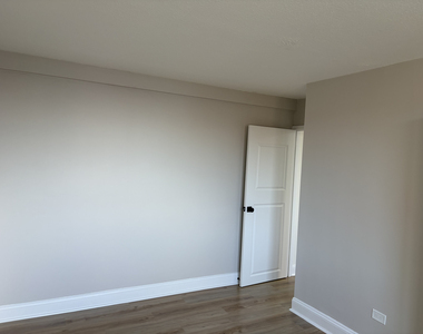Broadway, Unit E7h - Photo Thumbnail 6