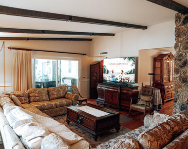 10872 Kings Road - Photo Thumbnail 6