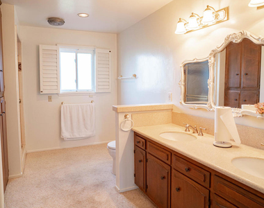 10872 Kings Road - Photo Thumbnail 11