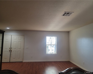 43650 Castle Circle - Photo Thumbnail 4