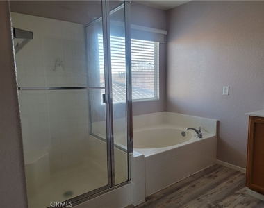 43650 Castle Circle - Photo Thumbnail 1