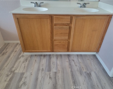 43650 Castle Circle - Photo Thumbnail 6