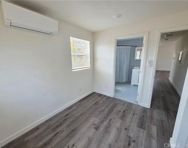 250 E 79th - Photo Thumbnail 8