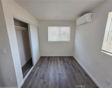 250 E 79th - Photo Thumbnail 7