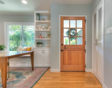 5209 Paseo Del Pavon - Photo Thumbnail 6