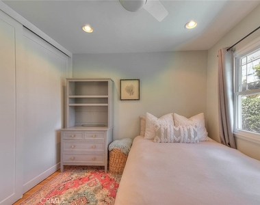 5209 Paseo Del Pavon - Photo Thumbnail 27