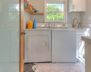5209 Paseo Del Pavon - Photo Thumbnail 17