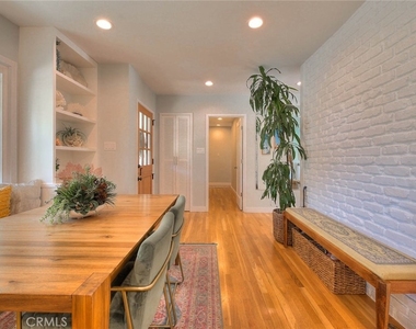 5209 Paseo Del Pavon - Photo Thumbnail 8