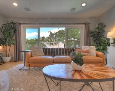 5209 Paseo Del Pavon - Photo Thumbnail 23
