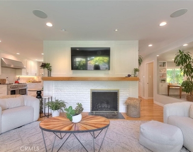 5209 Paseo Del Pavon - Photo Thumbnail 22