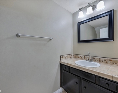 343 E Chapman Avenue - Photo Thumbnail 11