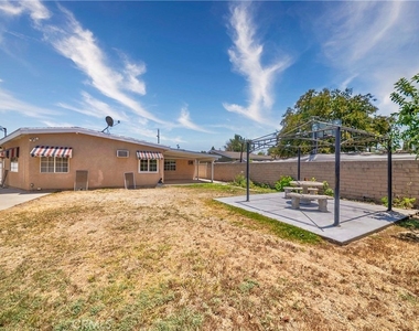 14621 Dalmatian Avenue - Photo Thumbnail 43