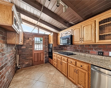 14621 Dalmatian Avenue - Photo Thumbnail 6
