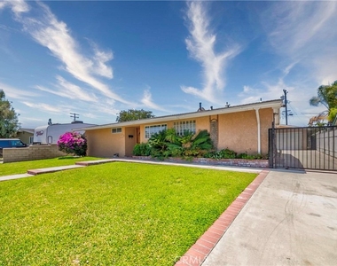 14621 Dalmatian Avenue - Photo Thumbnail 40