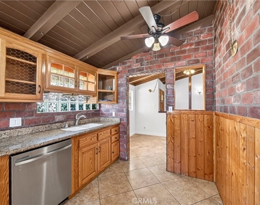 14621 Dalmatian Avenue - Photo Thumbnail 8
