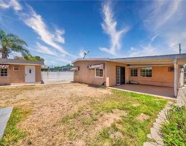 14621 Dalmatian Avenue - Photo Thumbnail 37