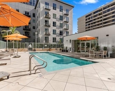 645 W 9th Street - Photo Thumbnail 13