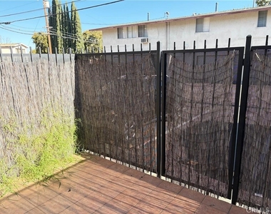5585 E Pacific Coast Highway - Photo Thumbnail 22