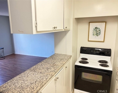 5585 E Pacific Coast Highway - Photo Thumbnail 16