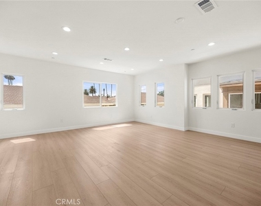 7692 9th Street - Photo Thumbnail 5