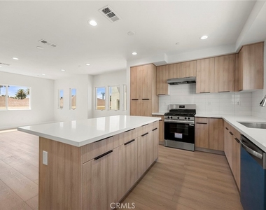 7692 9th Street - Photo Thumbnail 4