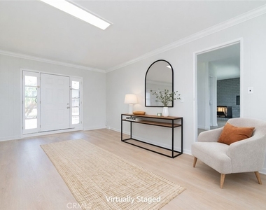 3202 Montana Avenue - Photo Thumbnail 3