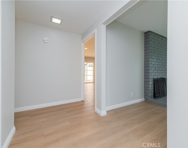 3202 Montana Avenue - Photo Thumbnail 11
