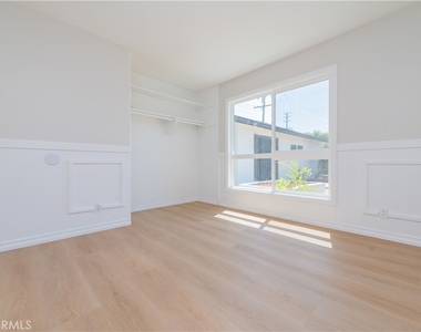 3202 Montana Avenue - Photo Thumbnail 14