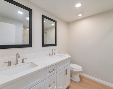 3202 Montana Avenue - Photo Thumbnail 17