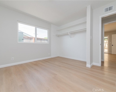 3202 Montana Avenue - Photo Thumbnail 19