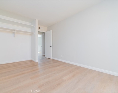 3202 Montana Avenue - Photo Thumbnail 16
