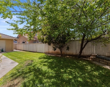 17255 Orangewood Lane - Photo Thumbnail 33