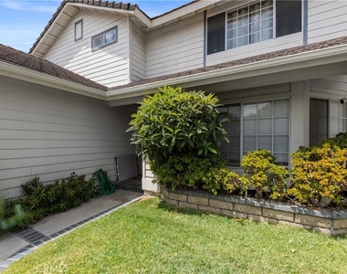 17255 Orangewood Lane - Photo Thumbnail 41