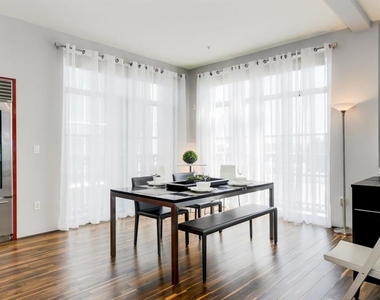 334 Santana Row - Photo Thumbnail 6