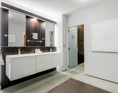 334 Santana Row - Photo Thumbnail 13