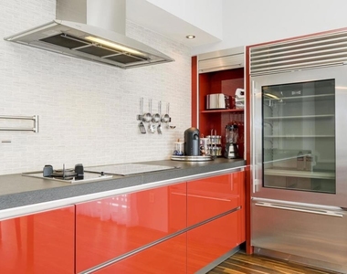 334 Santana Row - Photo Thumbnail 3