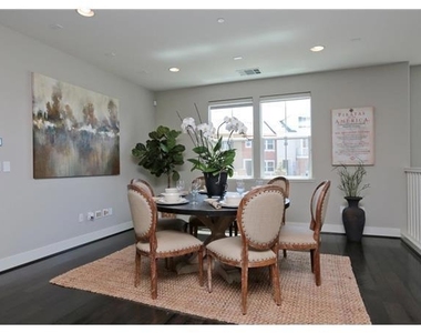 401 Derby Avenue - Photo Thumbnail 7