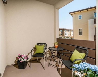 401 Derby Avenue - Photo Thumbnail 8