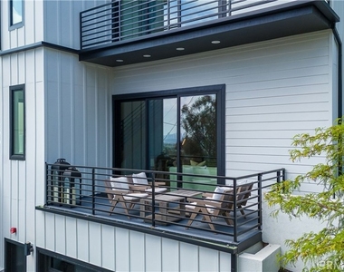 6561 Pickwick Street - Photo Thumbnail 3