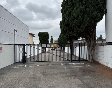 7348 Florence Ave - Photo Thumbnail 12