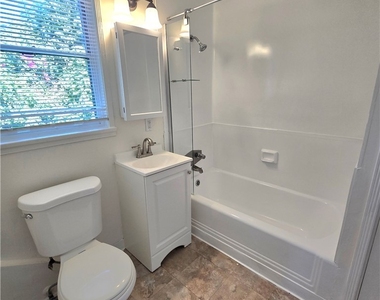 305 E H Street - Photo Thumbnail 12