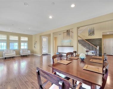 7400 Sonoma Creek Court - Photo Thumbnail 3